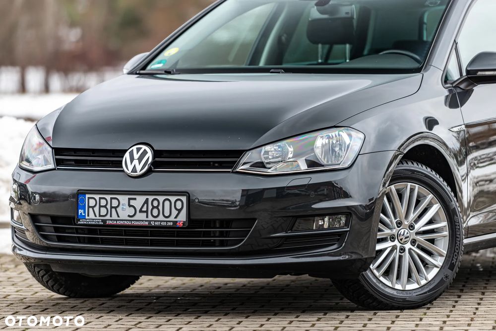 Volkswagen Golf 2.0 TDI BlueMotion Technology Cup - 5