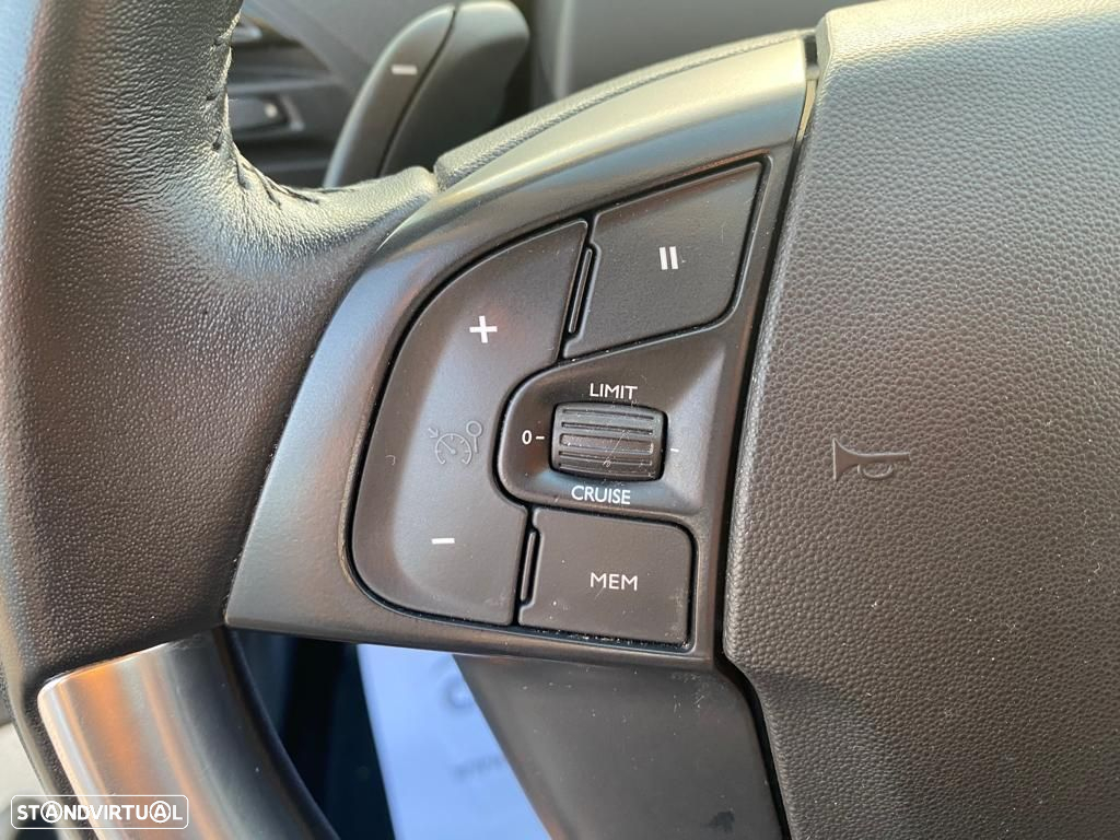 Citroën Grand C4 Spacetourer 1.5 BlueHDi Feel EAT8 - 16
