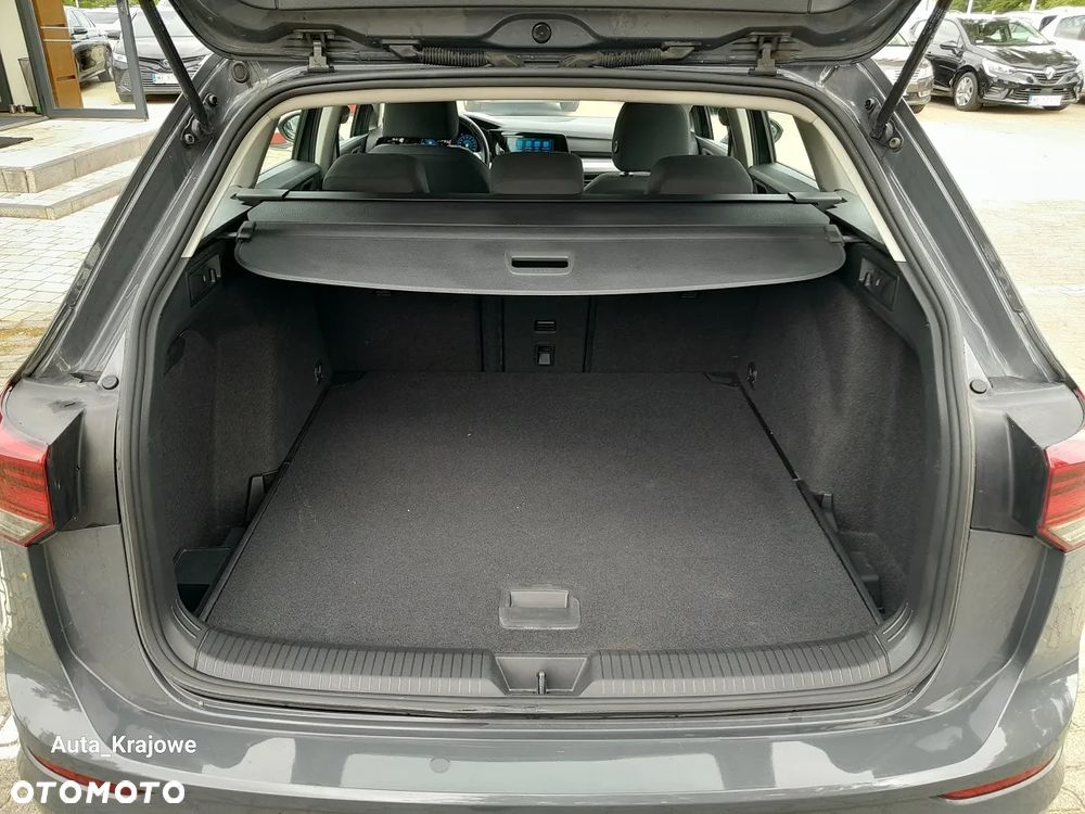 Volkswagen Golf VIII 2.0 TDI Life - 28