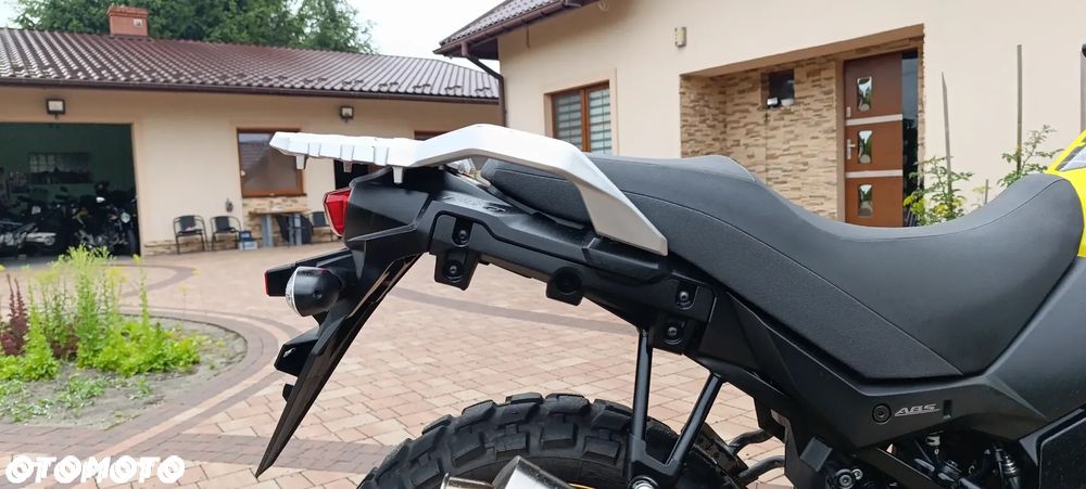 Suzuki V-STROM - 22