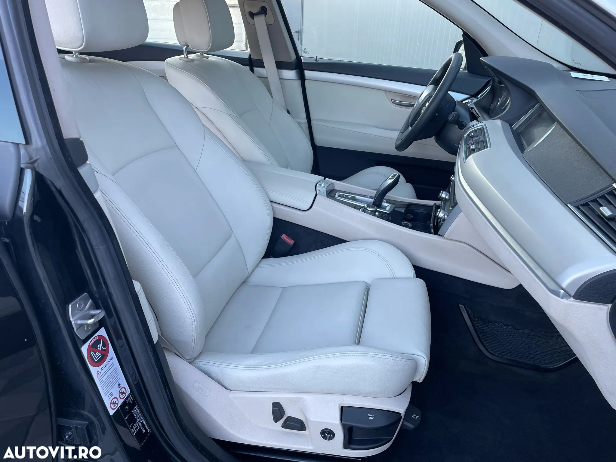 BMW Seria 5 520d Gran Turismo Aut. Luxury Line - 7
