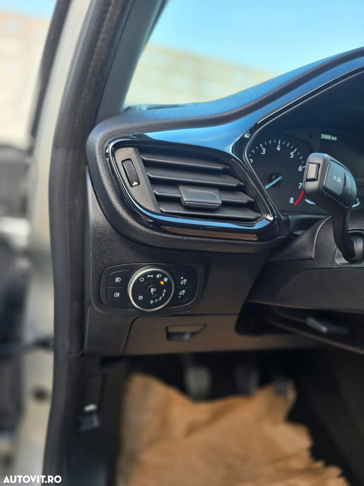 Ford Fiesta 1.0 EcoBoost Start-Stop Champions Edition - 14