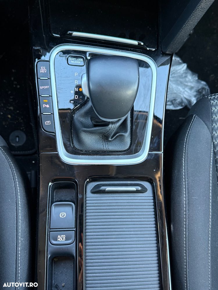 Kia Ceed 1.6 GDI DCT OPF Spirit - 10