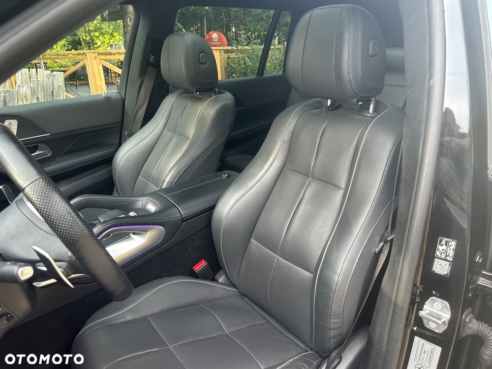 Mercedes-Benz GLS - 12