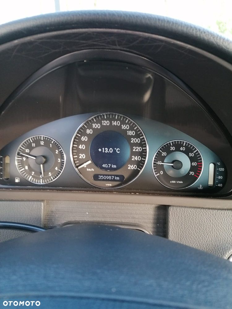 Mercedes-Benz CLK - 9