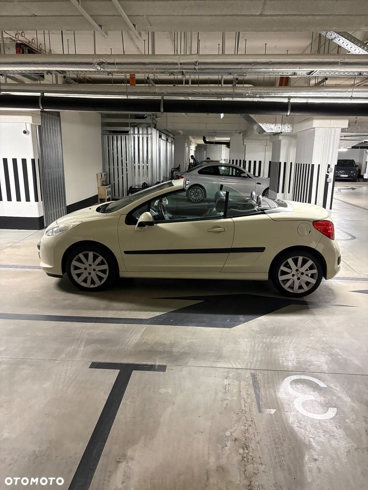 Peugeot 207 CC - 3