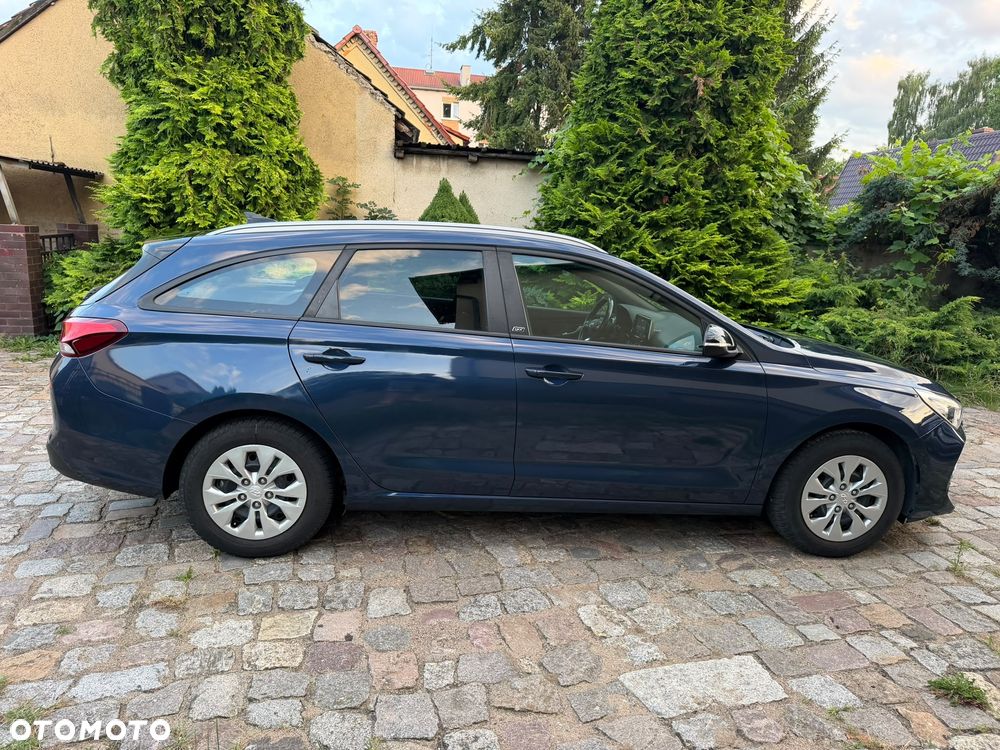Hyundai i30 1.6 D GO DCT - 2