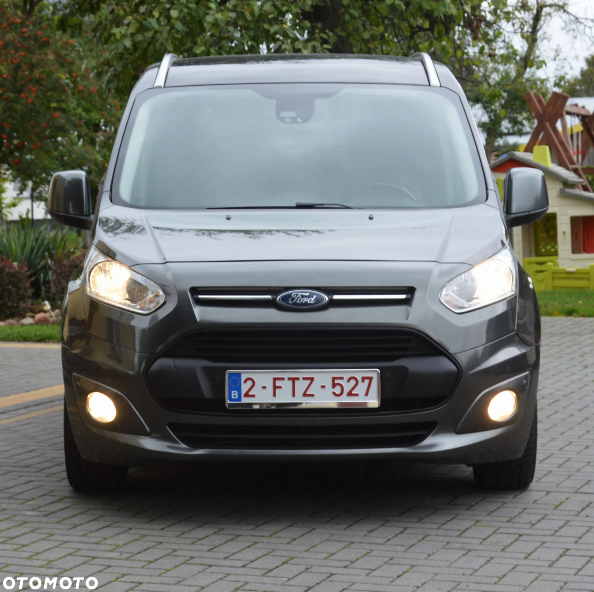 Ford Tourneo Connect - 12