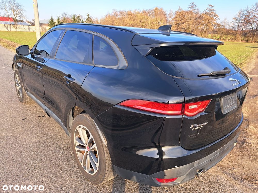 Jaguar F-Pace - 13