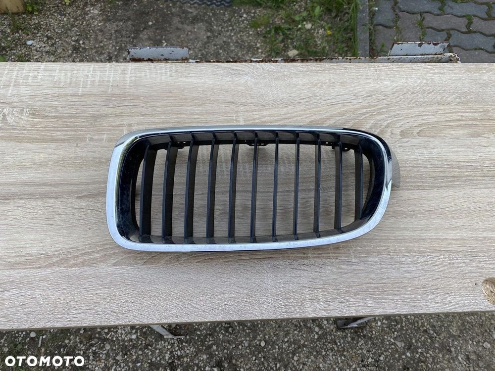 ATRAPA LEWA GRILL BMW 3 F30 F31 51137255411 ORYGINALNA - 2