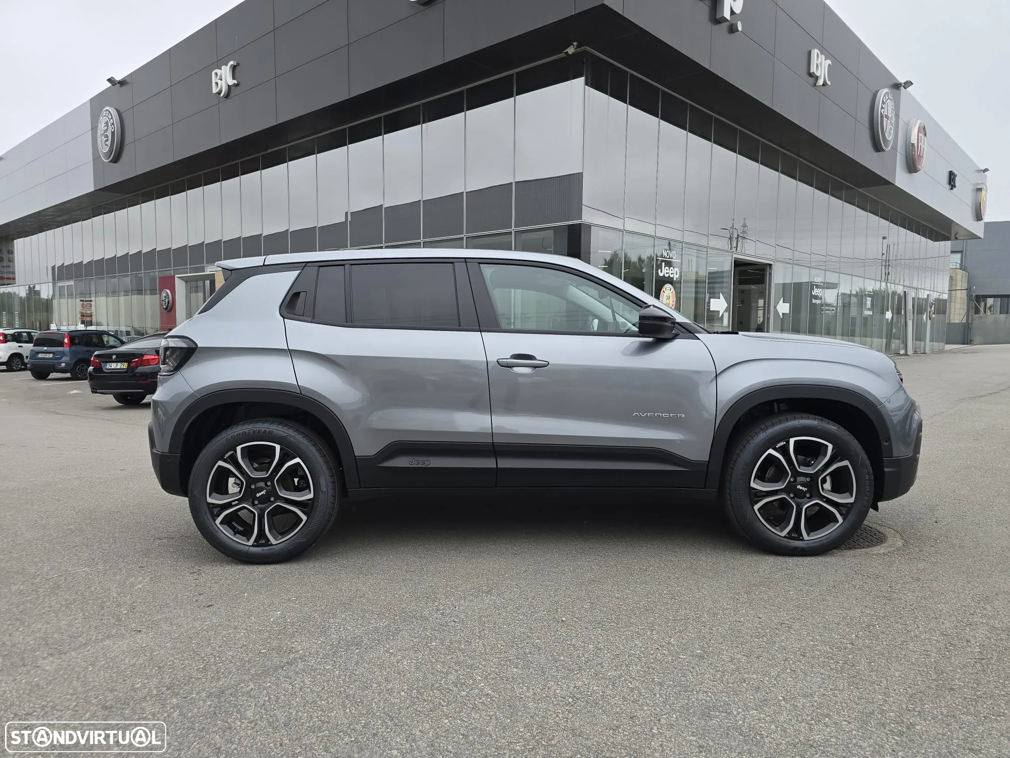 Jeep Avenger 1.2 GSE T3 Summit - 4