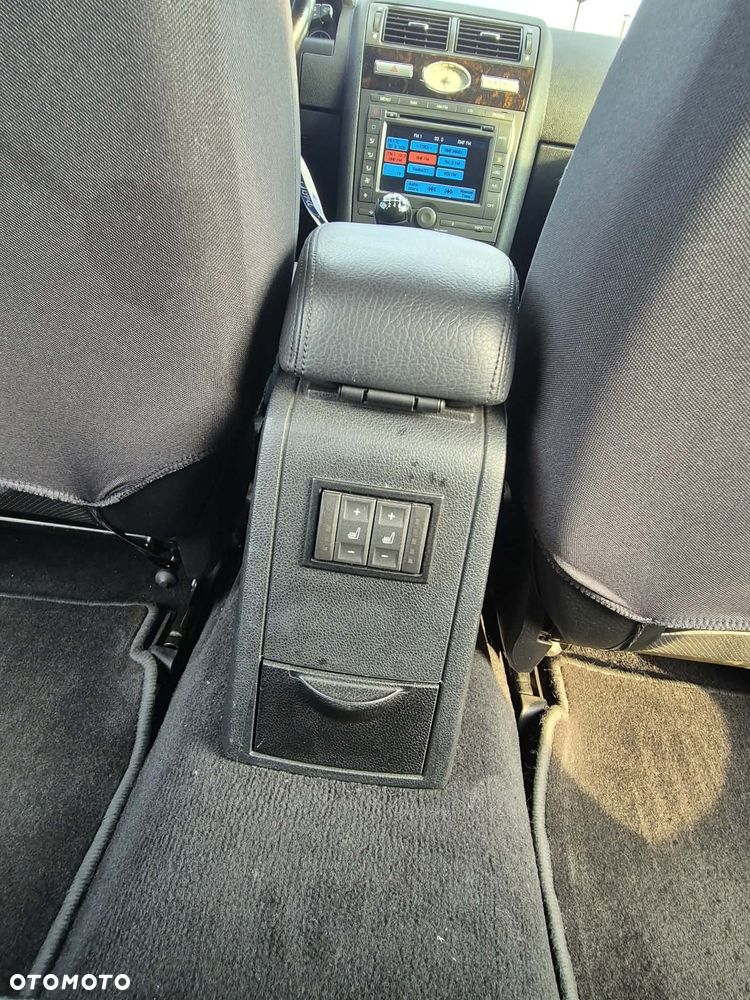 Ford Mondeo 2.0 TDCI Ghia - 11