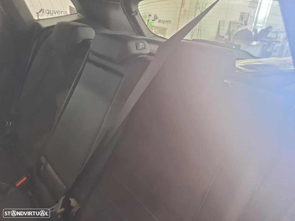 BMW 230xe Active Tourer - 5