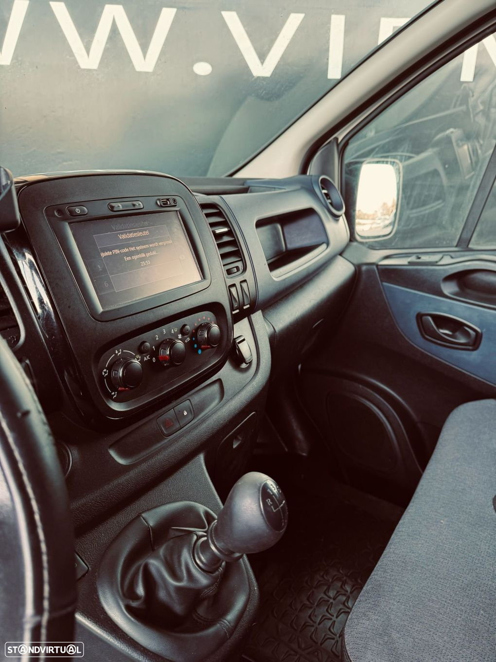 Opel Vivaro - 19