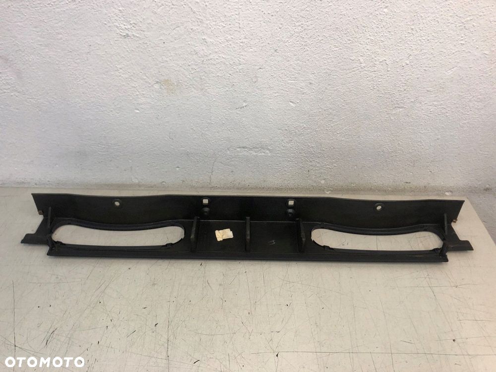 osłona zagłówków tył mercedes r170 2.0 99r 744 - 6