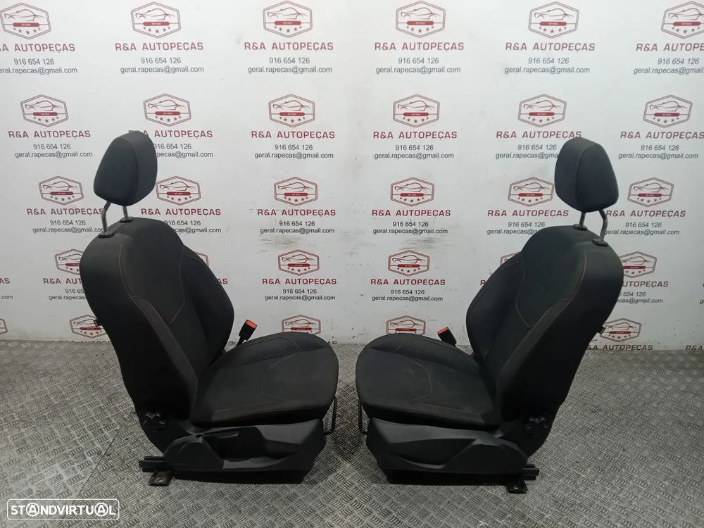 Conjunto Bancos Nissan Juke em Tecido Costuras Vermelhas Originais - 15