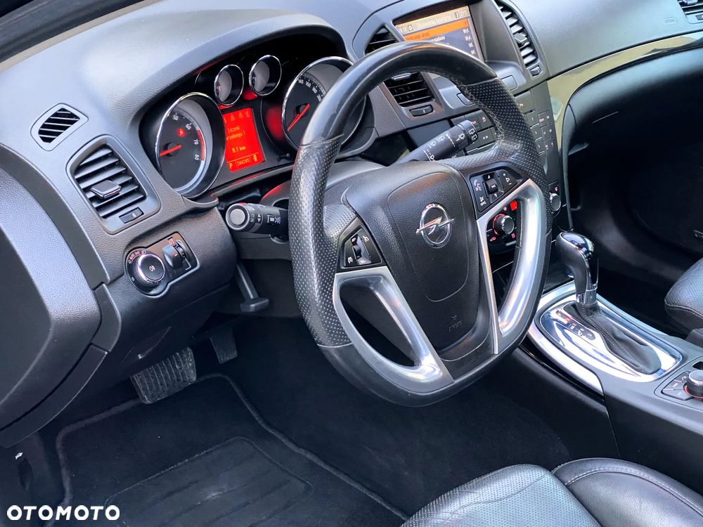 Opel Insignia 2.0 T Cosmo 4x4 - 17