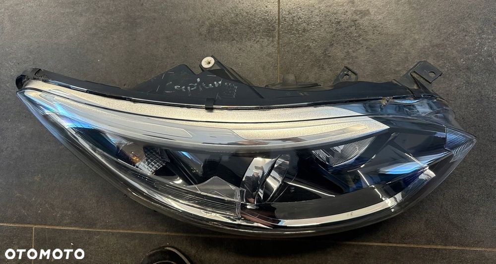 LAMPA PRAWA RENAULT CAPTUR 13-17 260100947R - 6