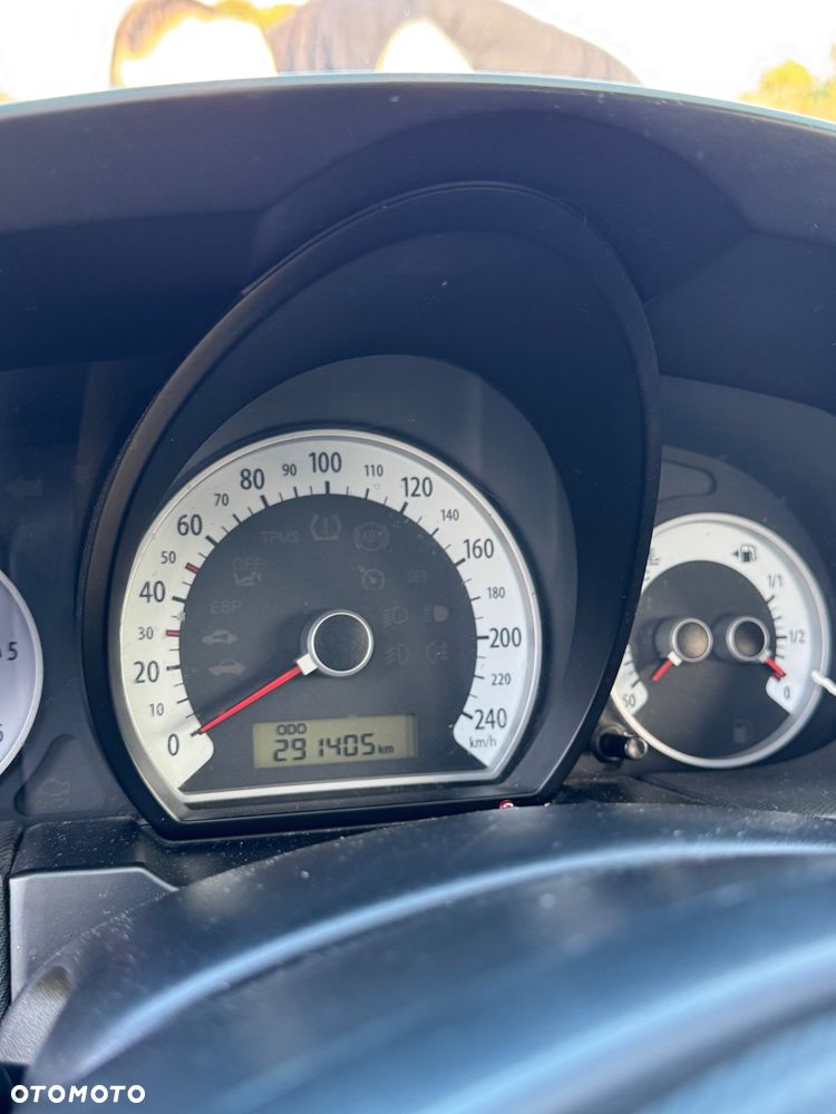 Kia Ceed - 11