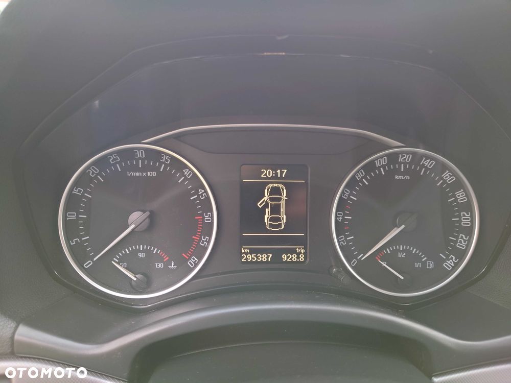 Skoda Octavia - 8