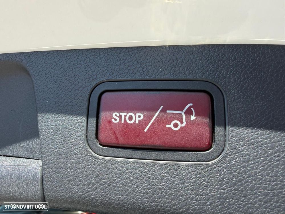 Mercedes-Benz GLA 180 AMG Line - 15