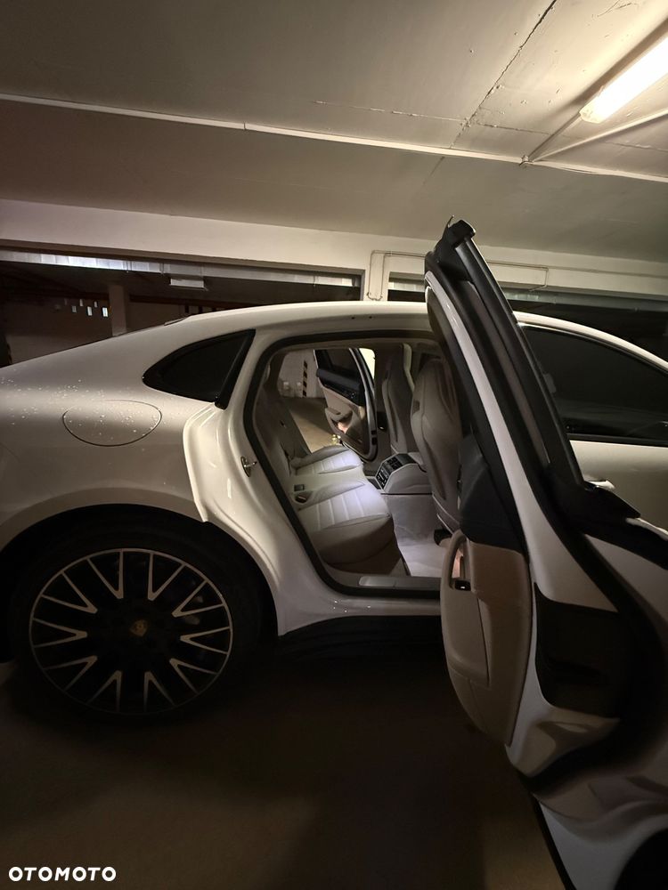 Porsche Panamera 4 - 15