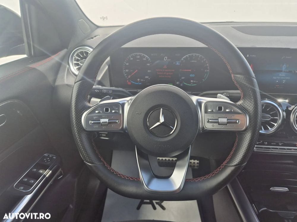 Mercedes-Benz GLA 250 e - 14