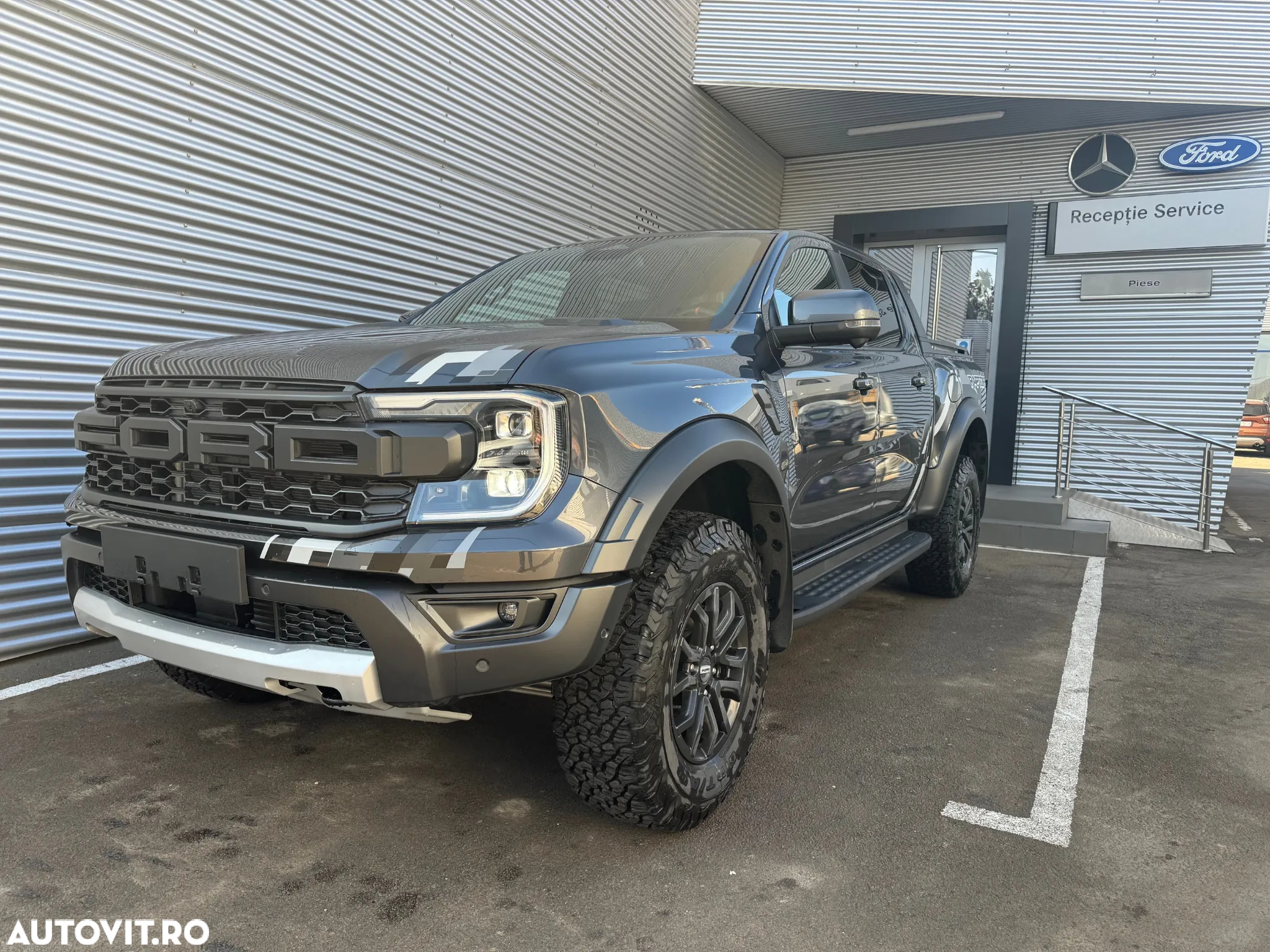 Ford Raptor - 5
