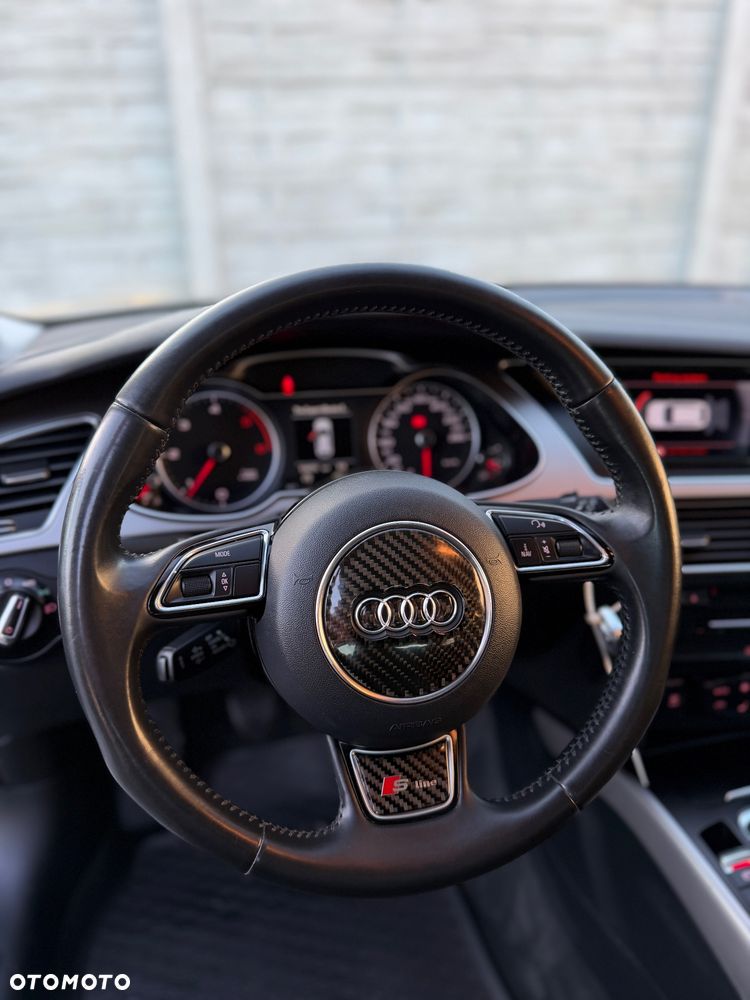 Audi A4 Avant 2.0 TDI quattro sport - 27