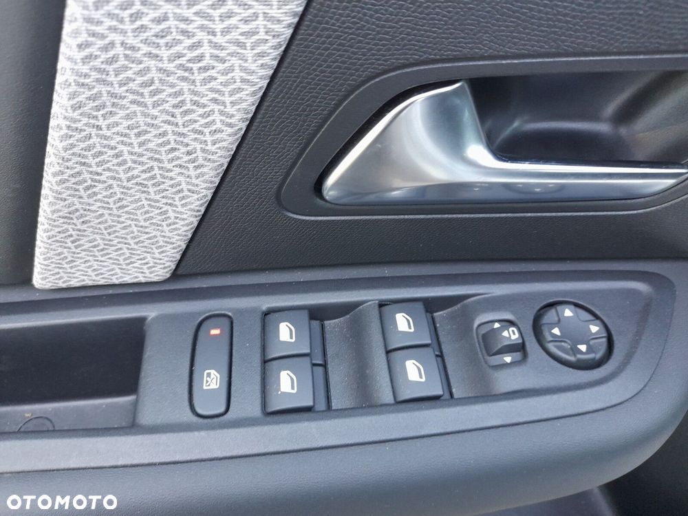 Citroën C4 1.2 PureTech Shine S&S EAT8 - 11