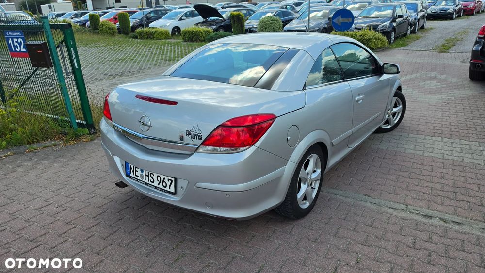 Opel Astra 1.8 Edition - 17