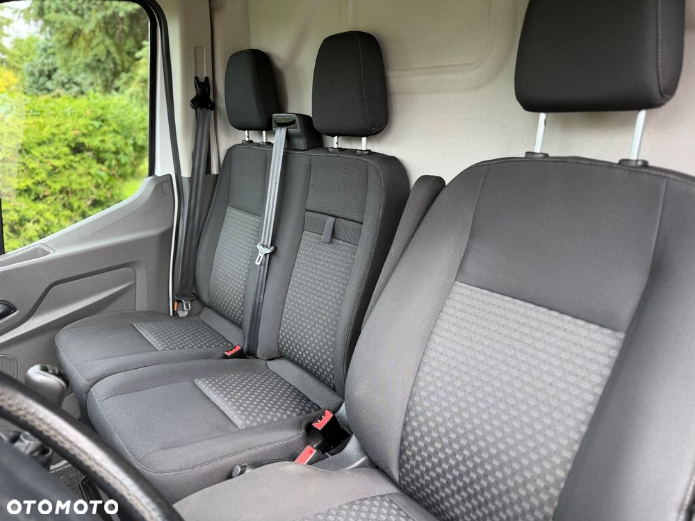 Ford Transit - 18