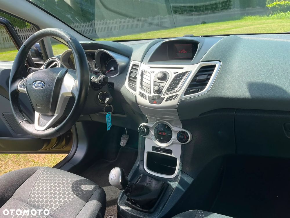 Ford Fiesta 1.25 Titanium - 22