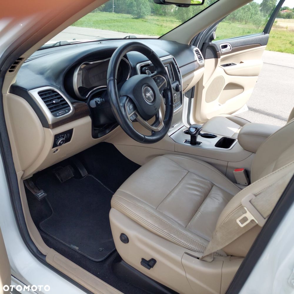 Jeep Grand Cherokee - 10