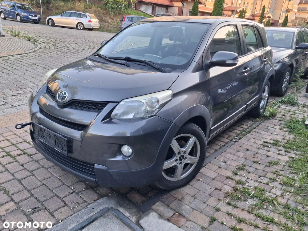 Volkswagen Touran - 2