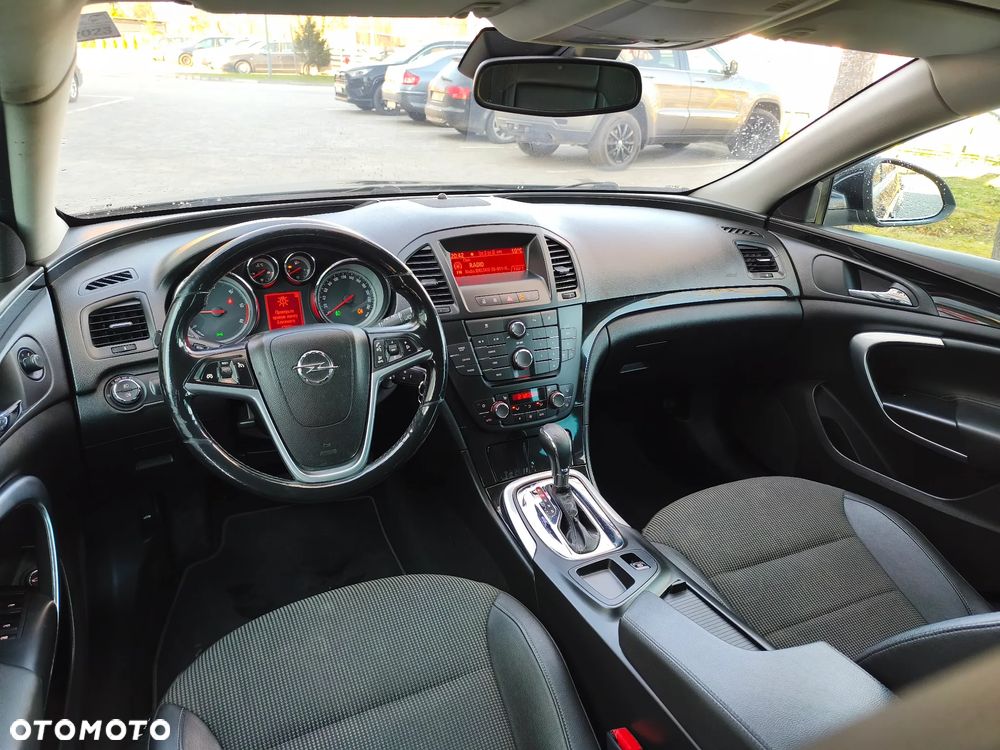 Opel Insignia - 24