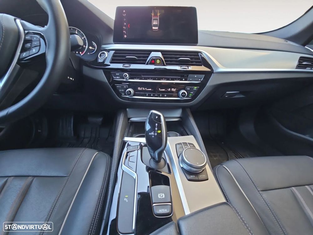 BMW 520 d Line Luxury Auto - 13
