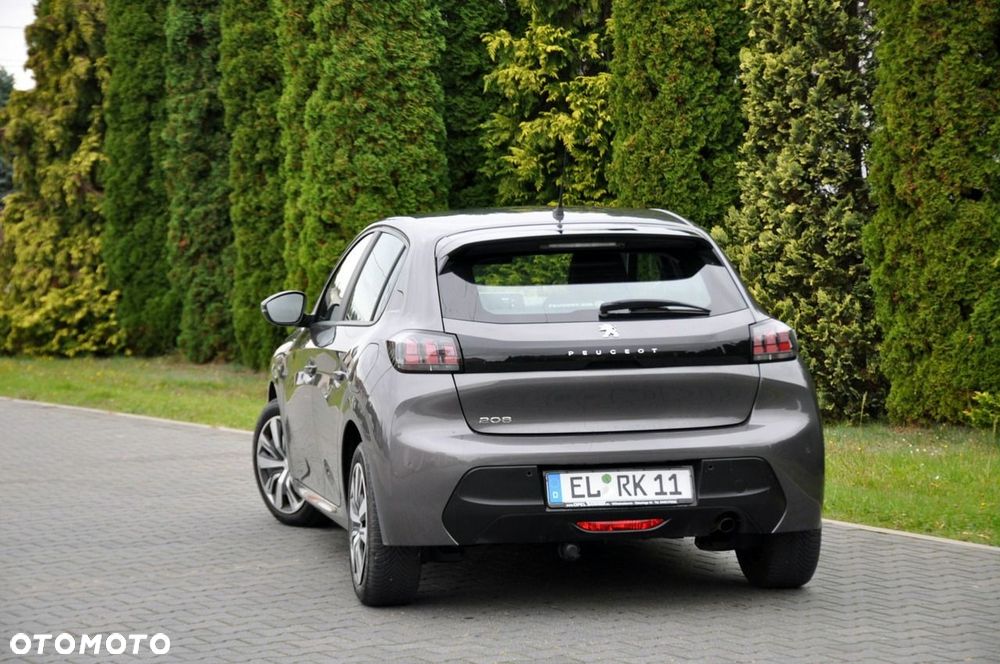 Peugeot 208 - 15