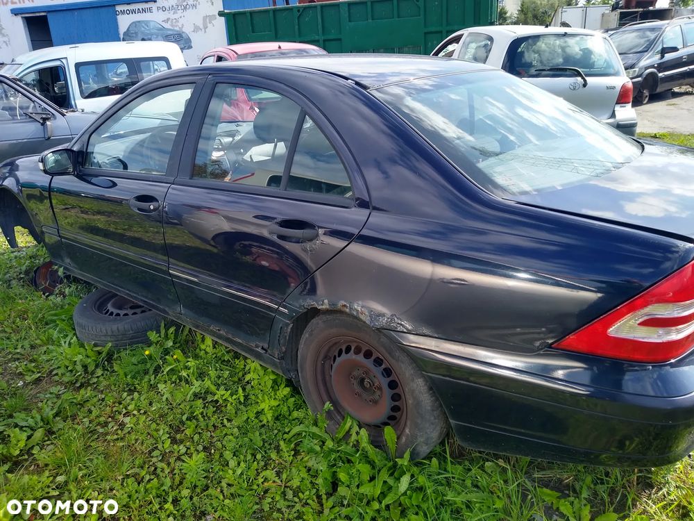 Mercedes benz W203 - 3