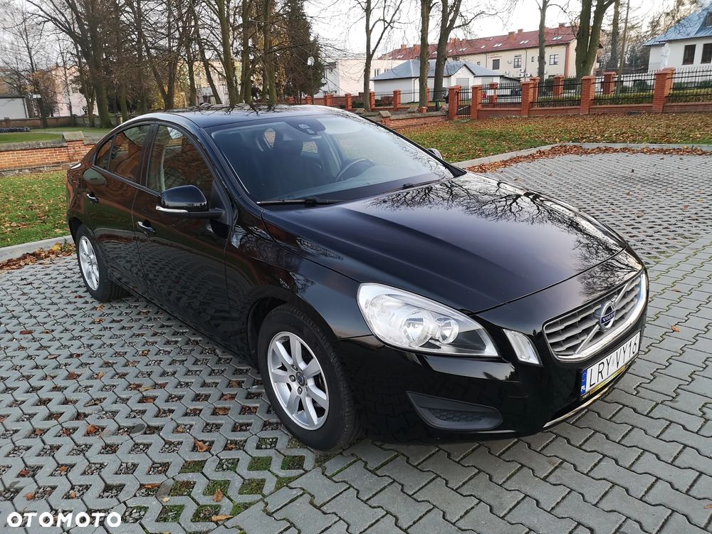 Volvo S60 T3 Edition - 38