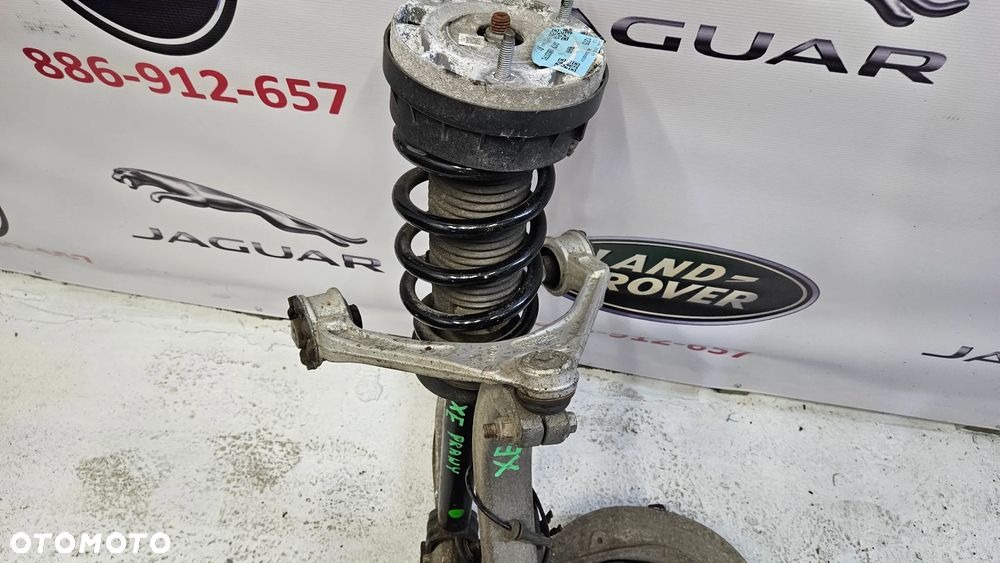Jaguar XE X760 2.0D Kompletna zwrotnica prawa z wahaczami i amortyzatorem Zawieszenie przód prawy Wahacz Amortyzator GX73-3K185-AB GX7318B037FC - 9