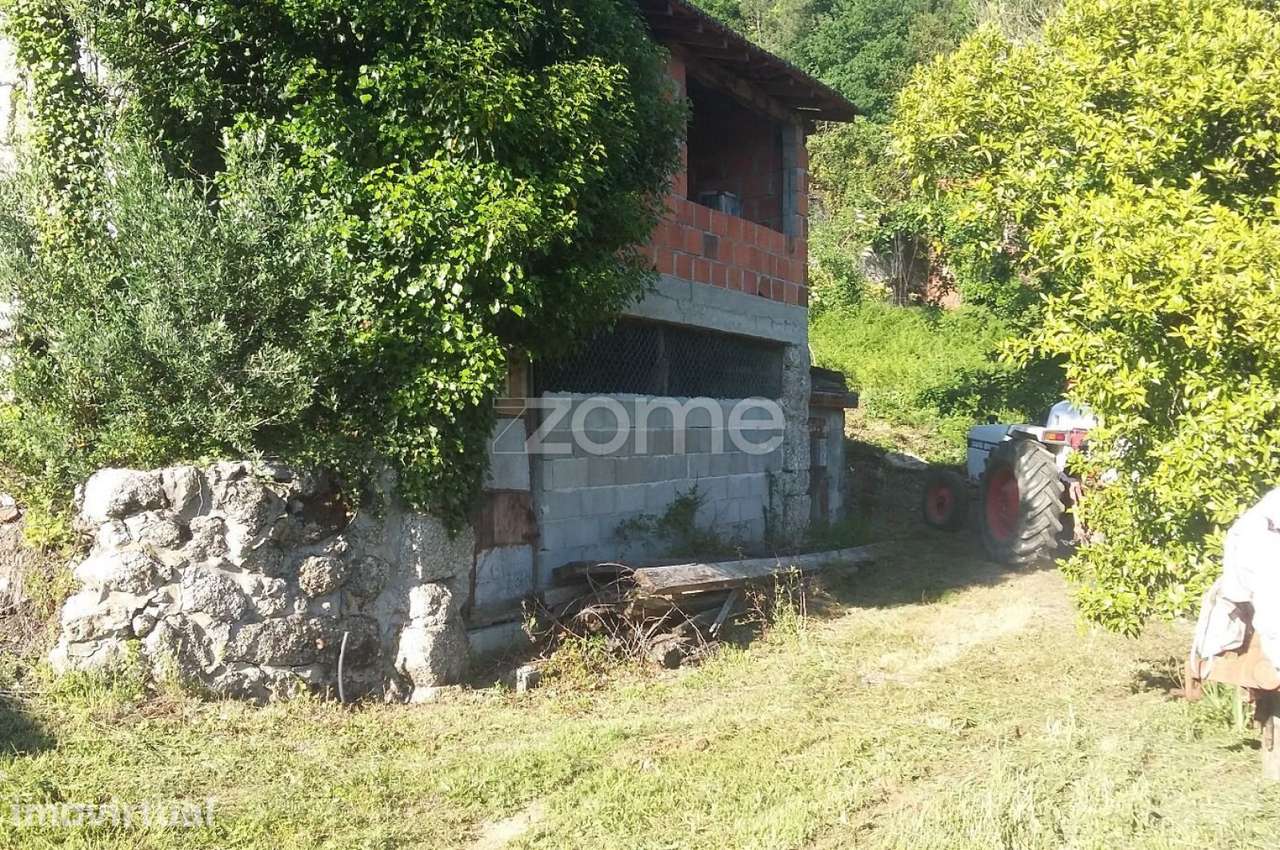 Moradias para restauro+ Terreno - Grande imagem: 4/20