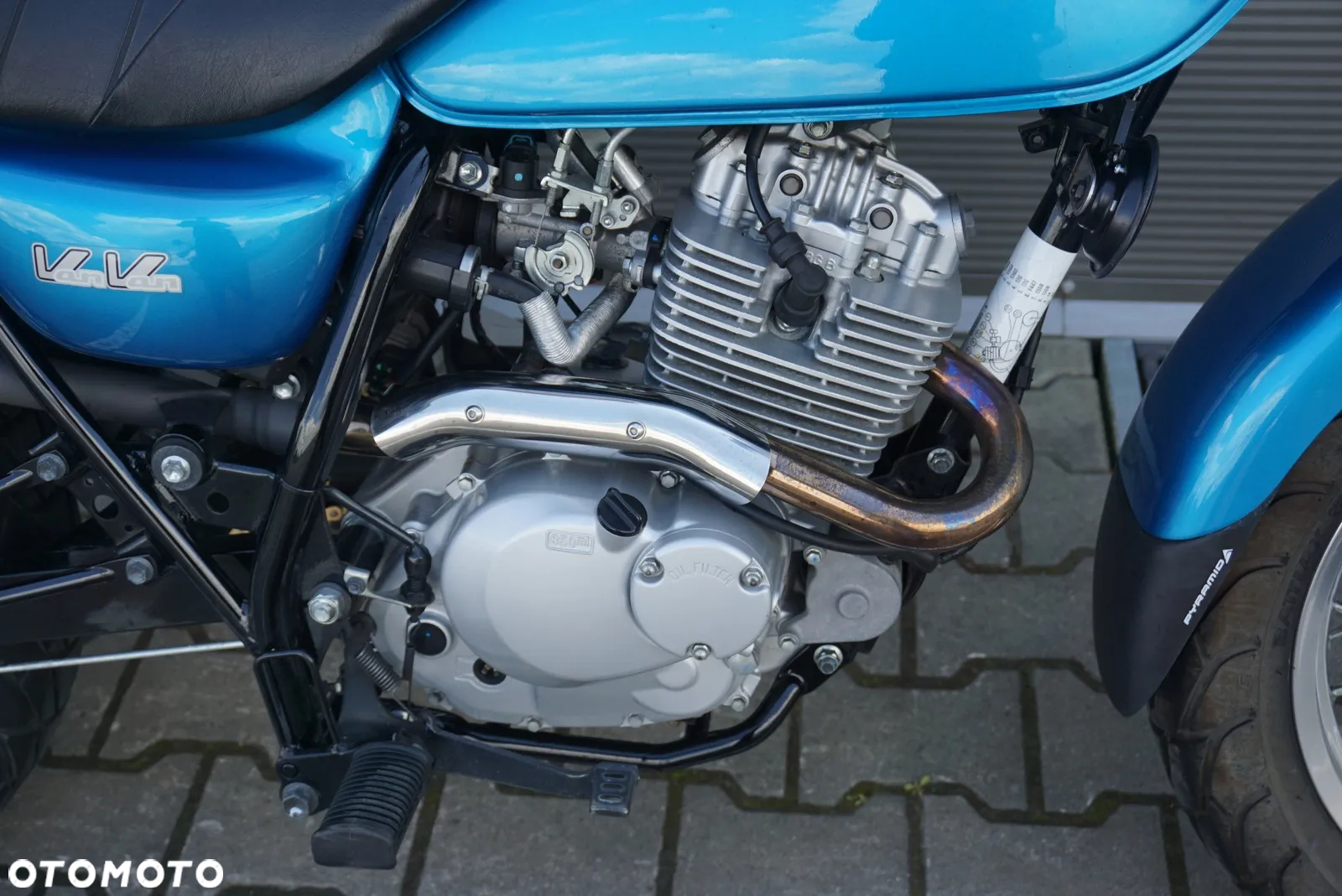Suzuki RV - 18