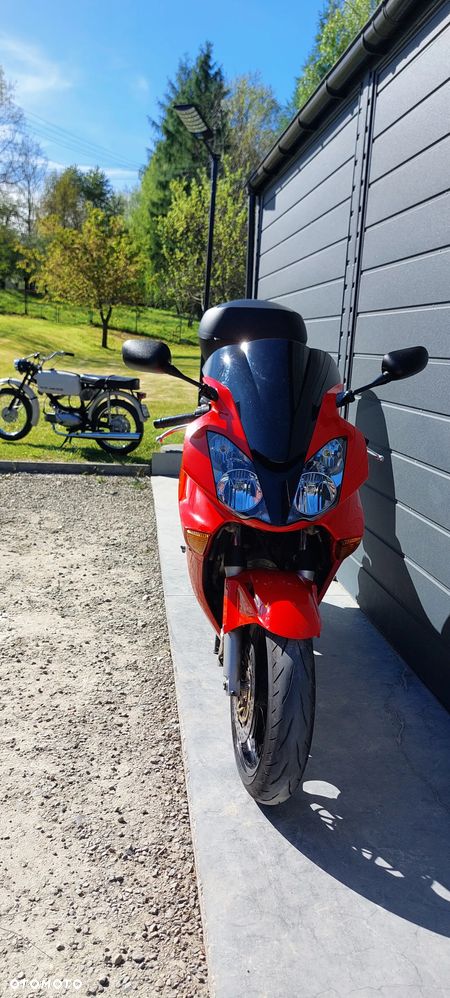 Honda VFR - 31