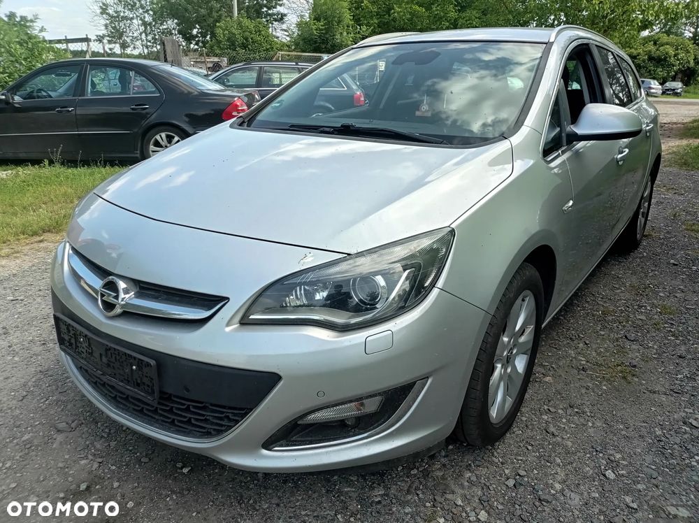 UWAGA ! AUTO W CAŁOŚCI 2015 OPEL ASTRA J LIFT 2,0 16V 165PS BOGATA WERSJA XENON AUTOMAT JAPONIA AISHIN SERW I WLAS DE - 1