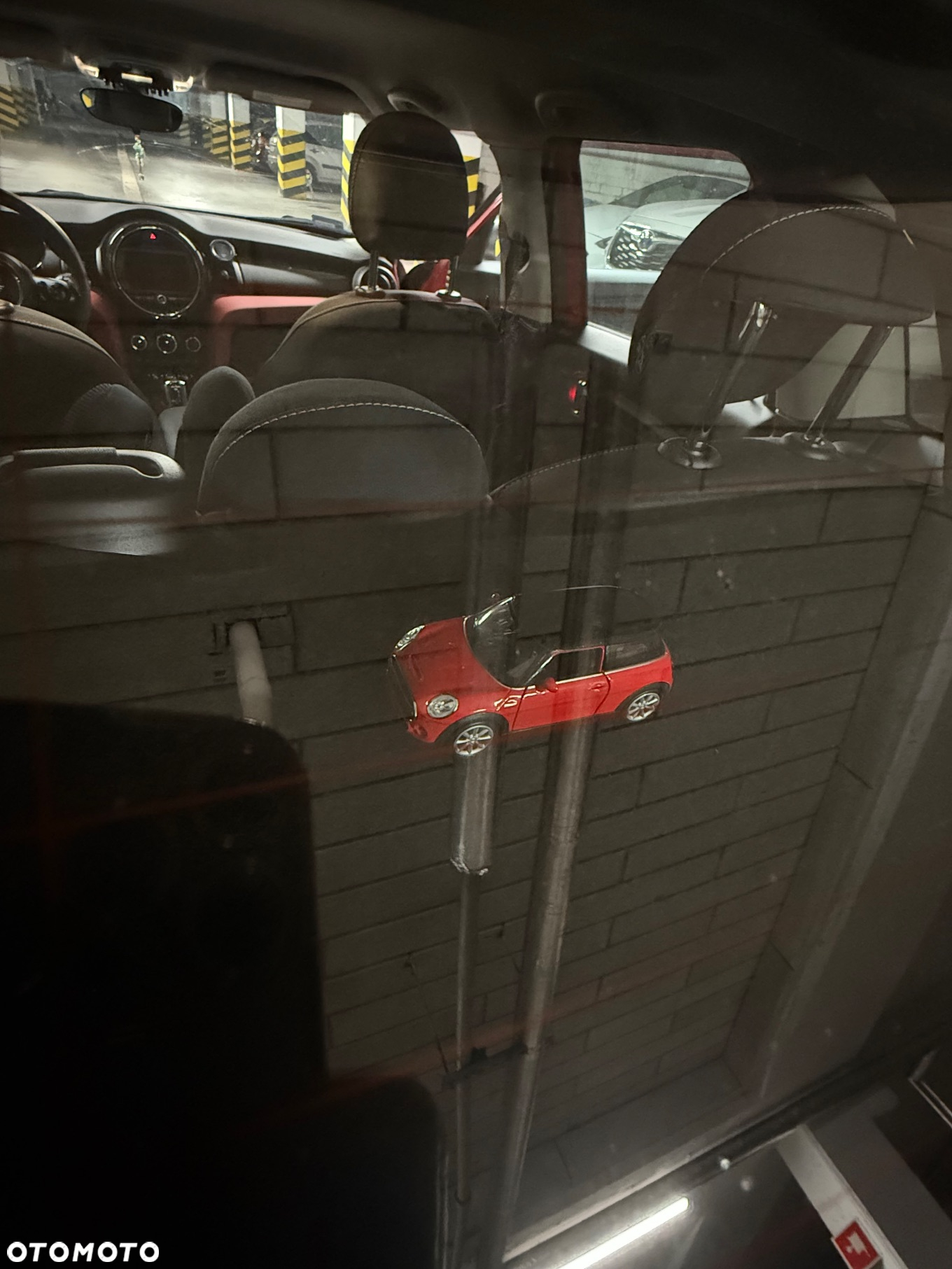 MINI Cooper Standard - 13