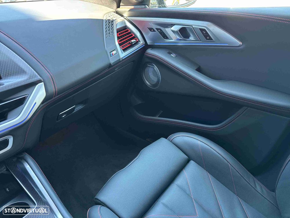 BMW XM Label Red - 18