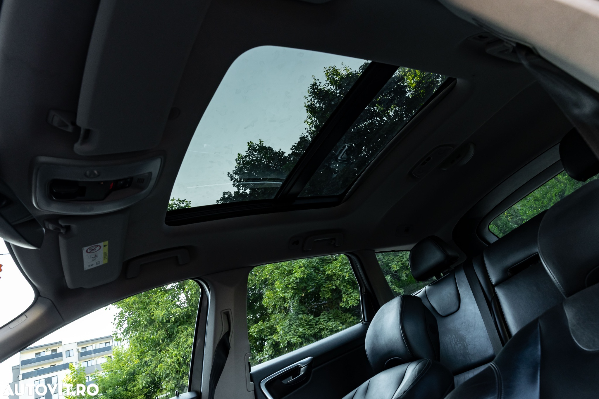 Volvo XC 60 D4 Geartronic Summum - 25