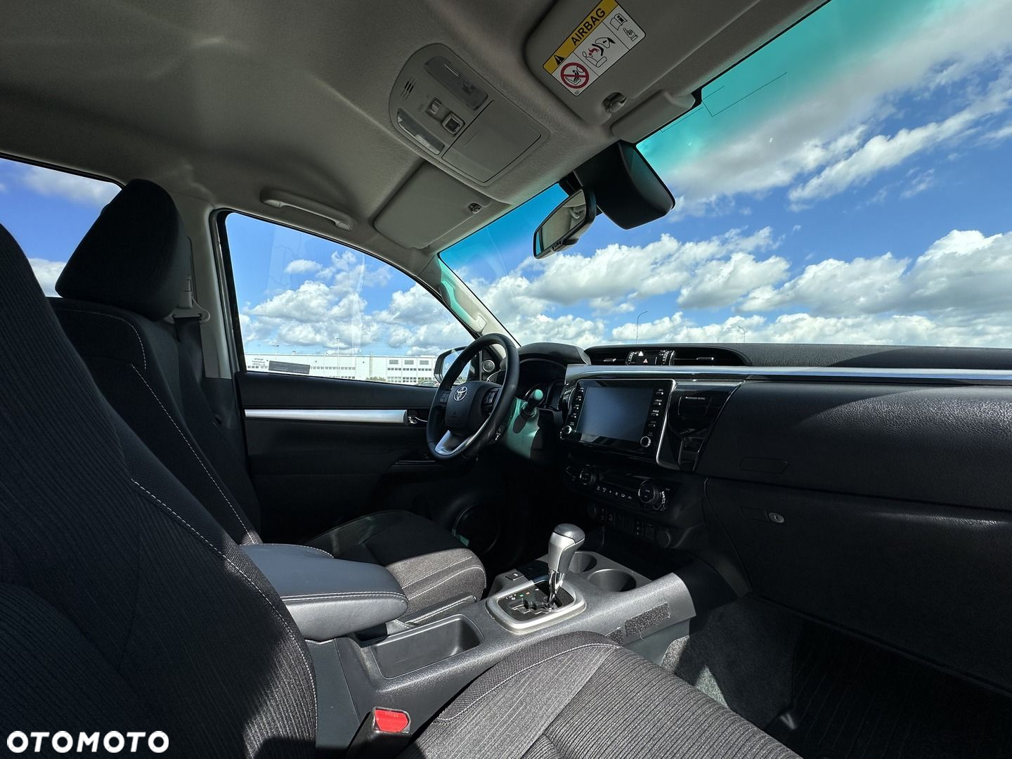 Toyota Hilux 2.8 D-4D Double Cab SR5 4x4 - 16