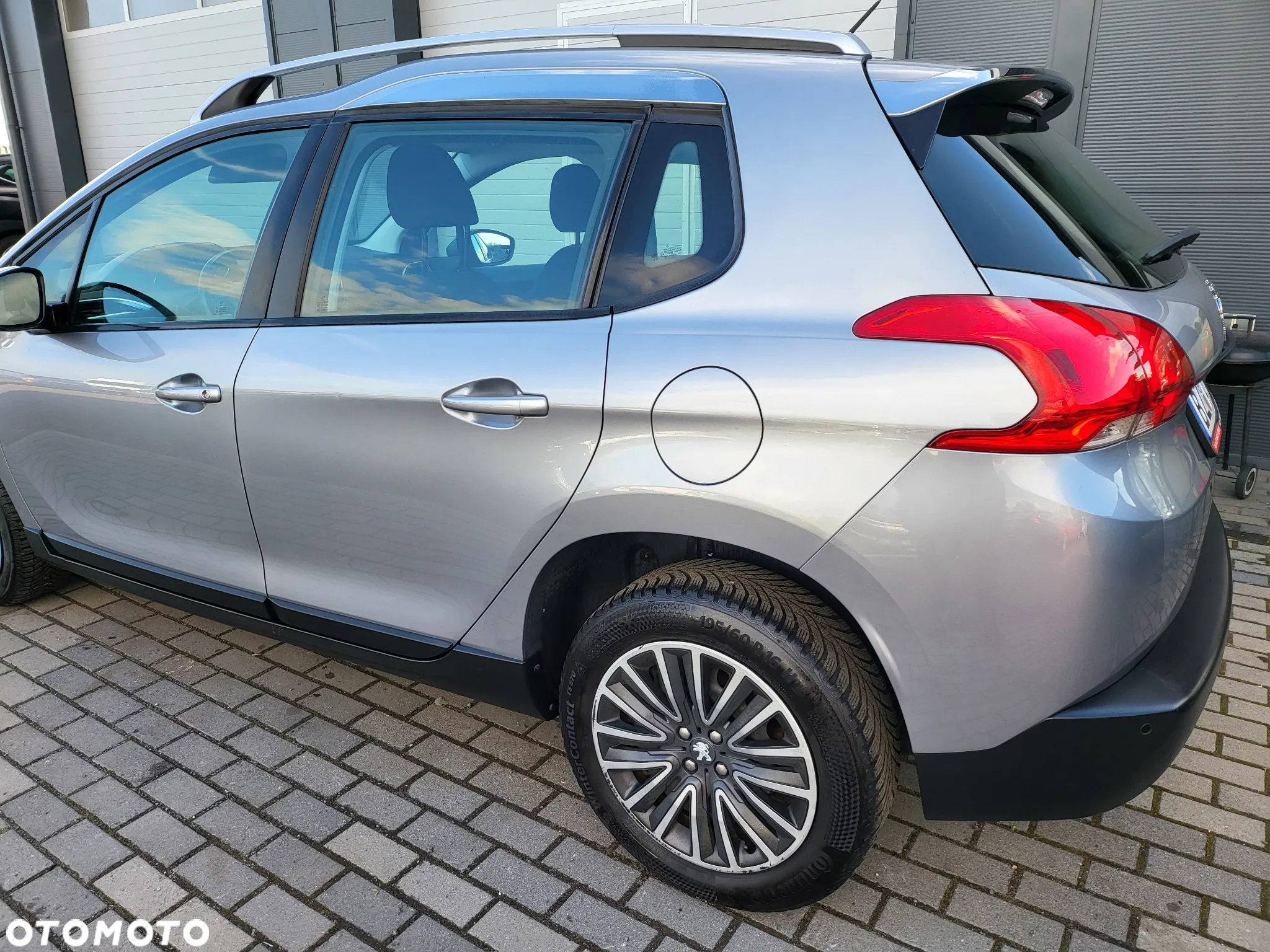 Peugeot 2008 PureTech 82 Style - 19